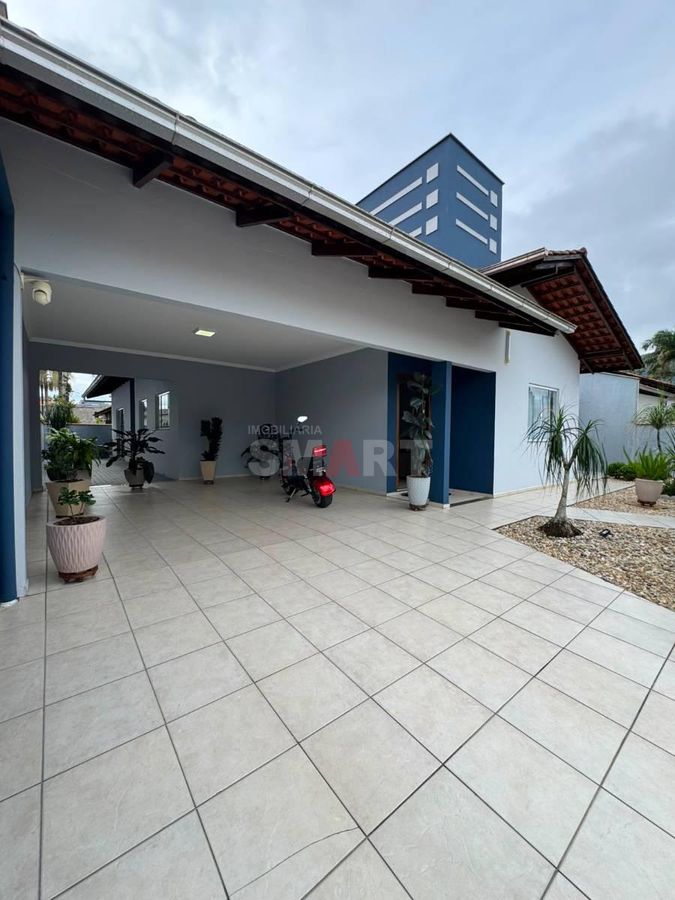 Casa Mobiliada no Rau com uma Suíte e 2 Quartos