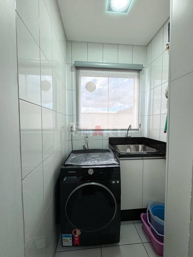 Apartamento no Bairro Nova Brasília Com 01 Suíte + 01 Quarto