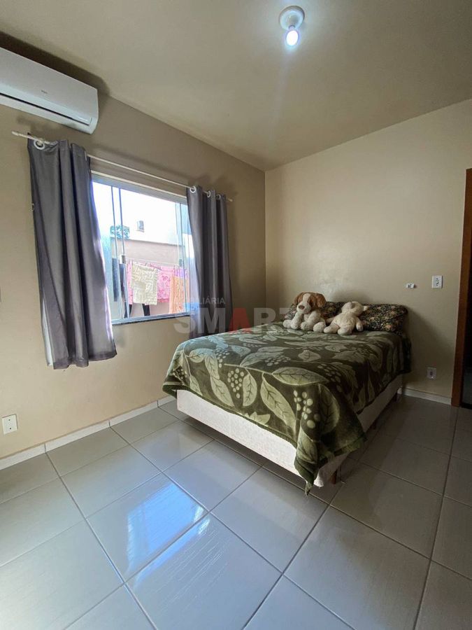Apartamento Semimobiliado com 2 Quartos no Rau