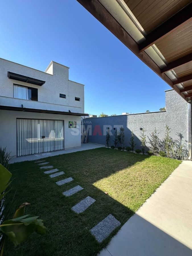 Geminado Mobiliado com 1 Suíte + 2 Quartos e Área de Festas Separada