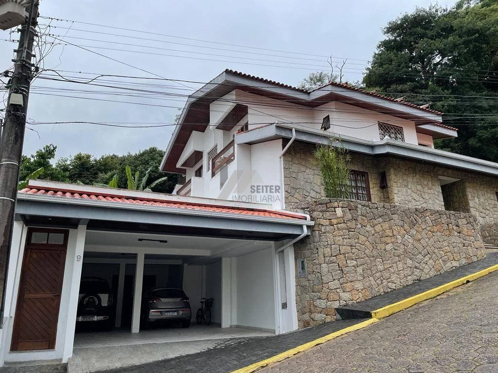 Casa com 5 quartos, Córrego Grande - Florianópolis