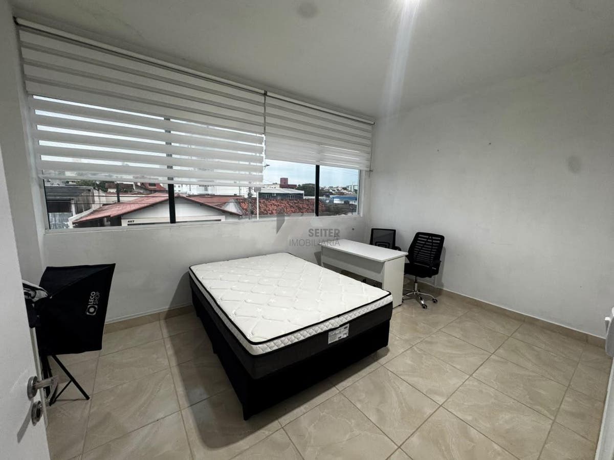 Sala comercial no Jardim Atlantico de 220m²