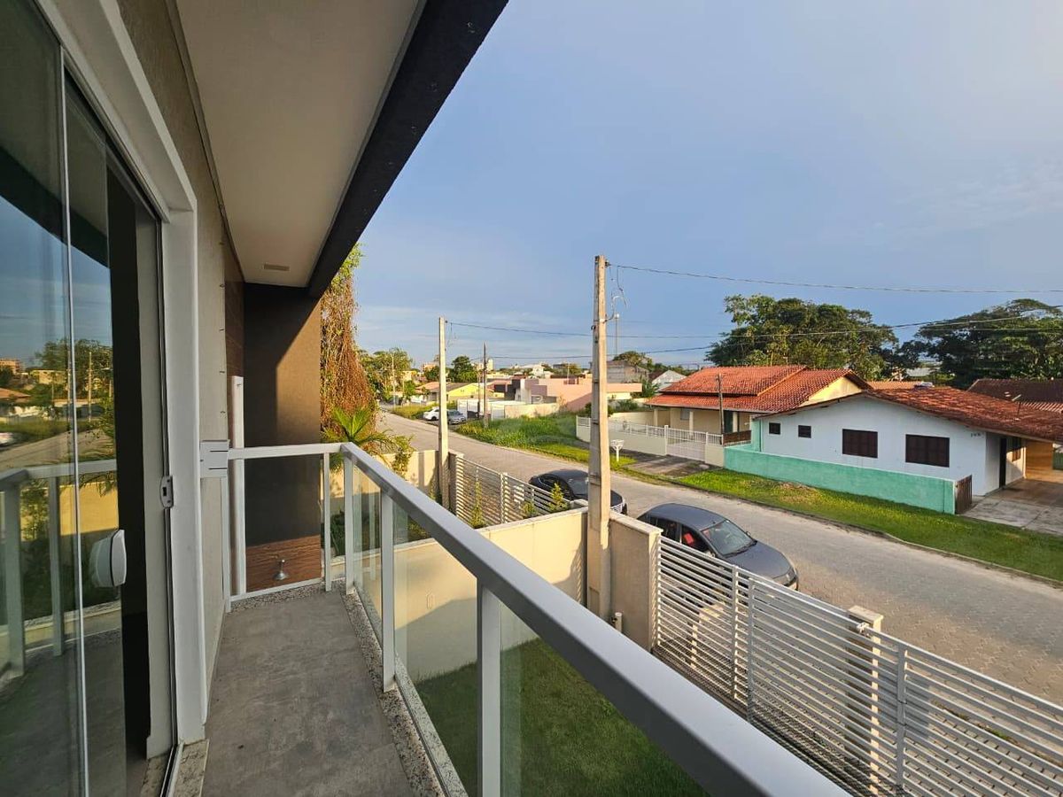 Sobrado mobiliado, 3 quartos sendo 1 suite, rainha do mar