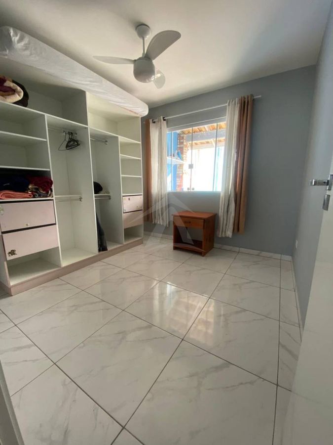 Casa frente mar, 4 quartos com piscina, mariluz
