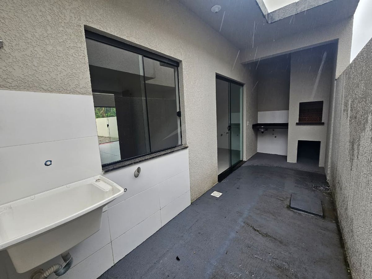 Casa, 2 quartos sendo 1 suíte, saõ josé
