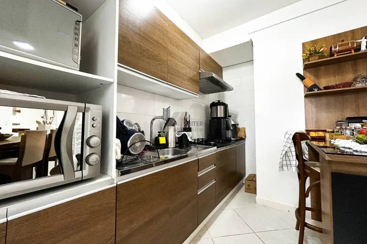 Apartamento com 2 quartos 2 suítes Córrego Grande Florianópolis
