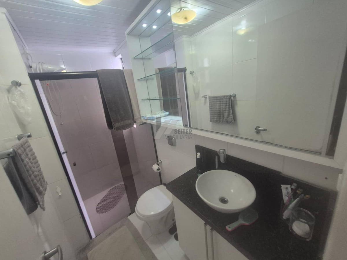 Apartamento com 2 quartos, Carvoeira - Florianópolis
