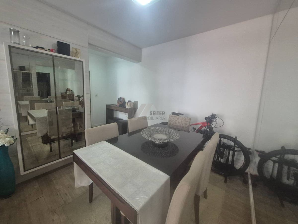 Apartamento com 2 quartos, Carvoeira - Florianópolis