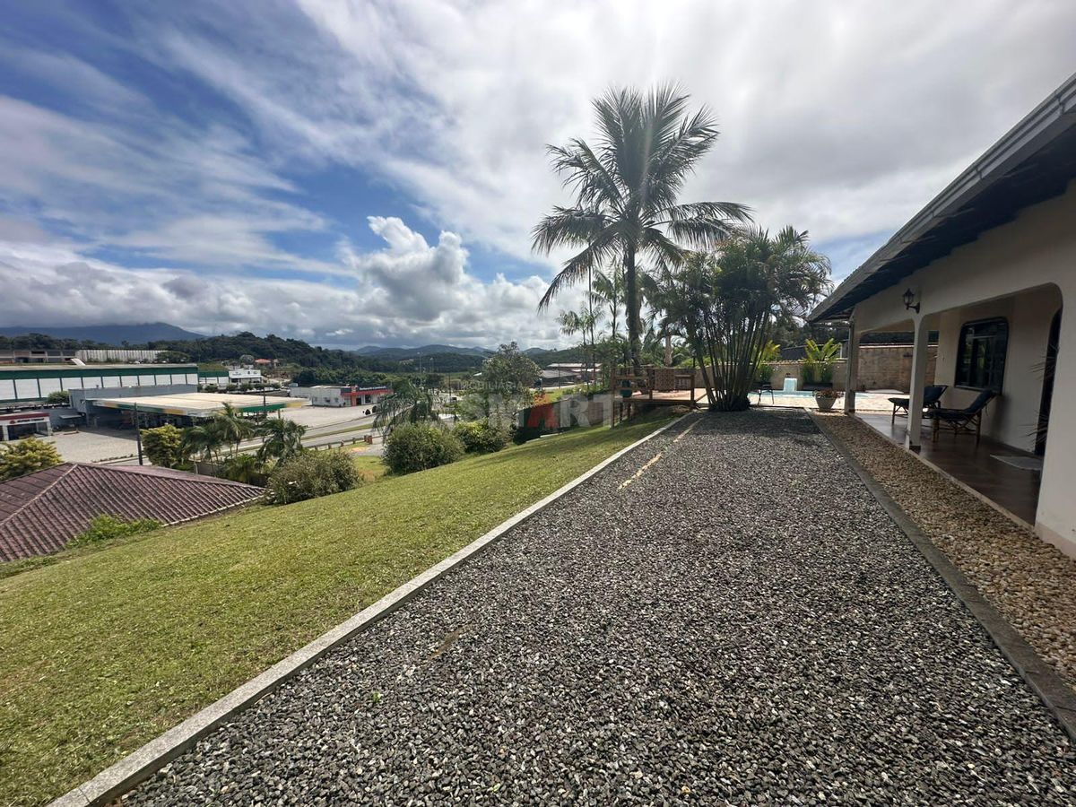Casa com Piscina, 1 Suíte e 3 Quartos em Massaranduba - foto 17