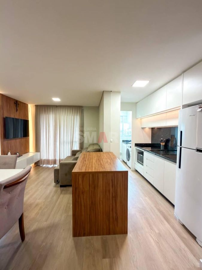 Apartamento mobiliado com 2 quartos na Vila Nova com elevador