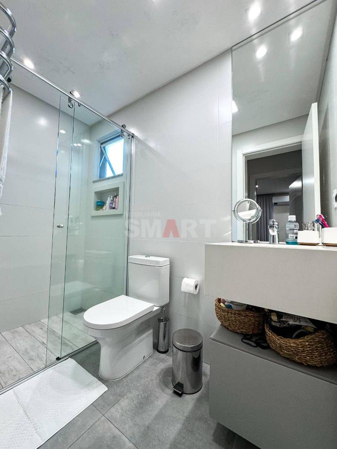 Apartamento Mobiliado com Terraço e Piscina no Vila Nova