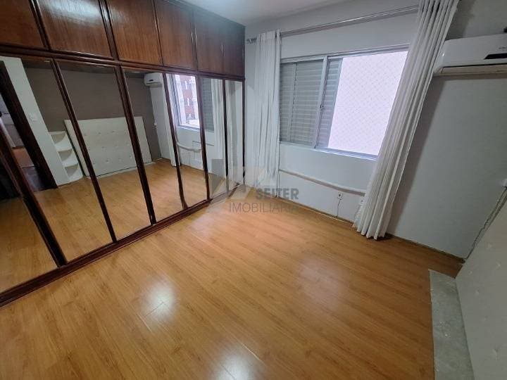 Apartamento 3 quartos para alugar na Av Mauro Ramos