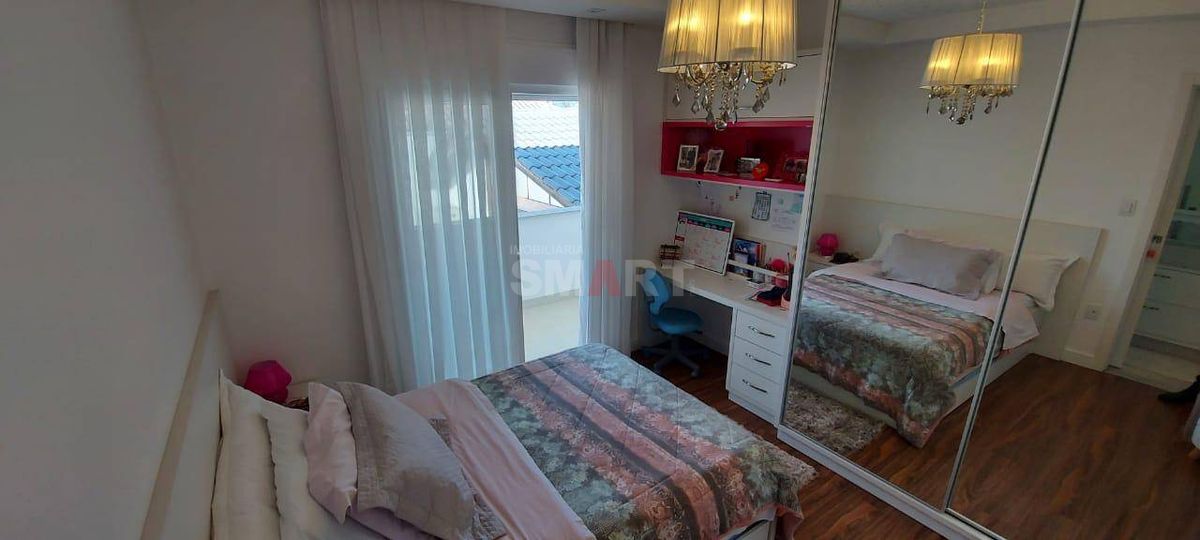 Casa com 4 Suítes no Bairro Nova Brasília