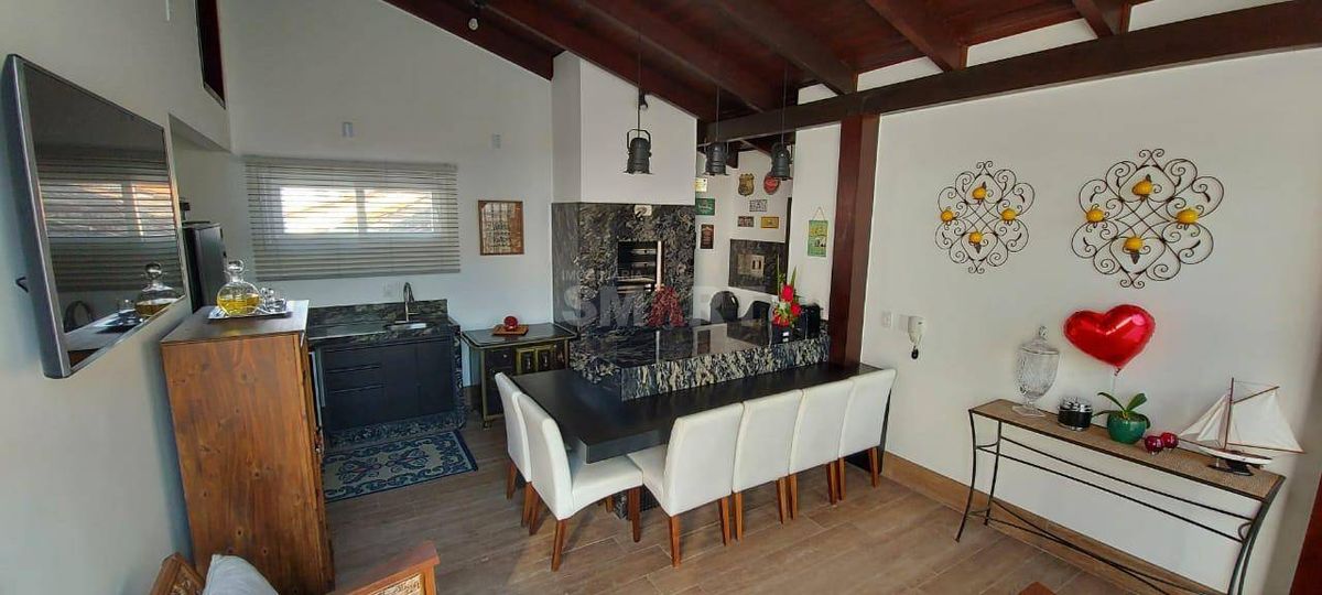Casa com 4 Suítes no Bairro Nova Brasília