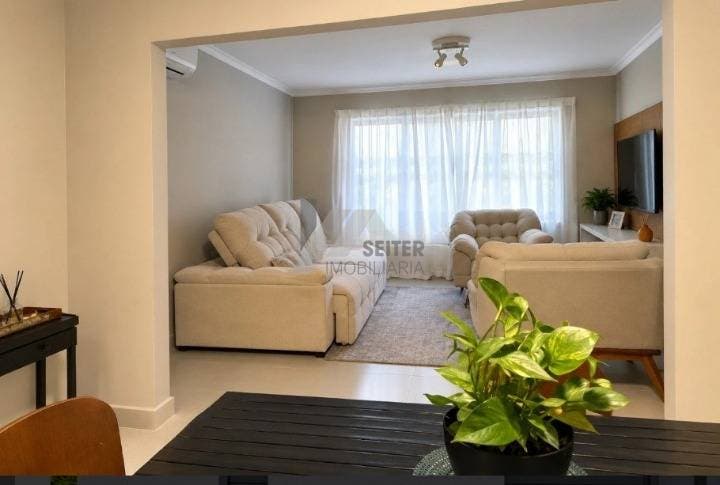 Casa 3 dormitórios a Venda em Florianópolis Itacorubi