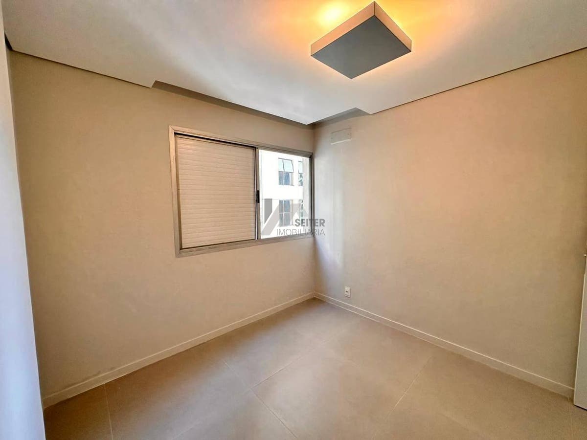Apartamento a venda com 2 quartos Centro Florianópolis