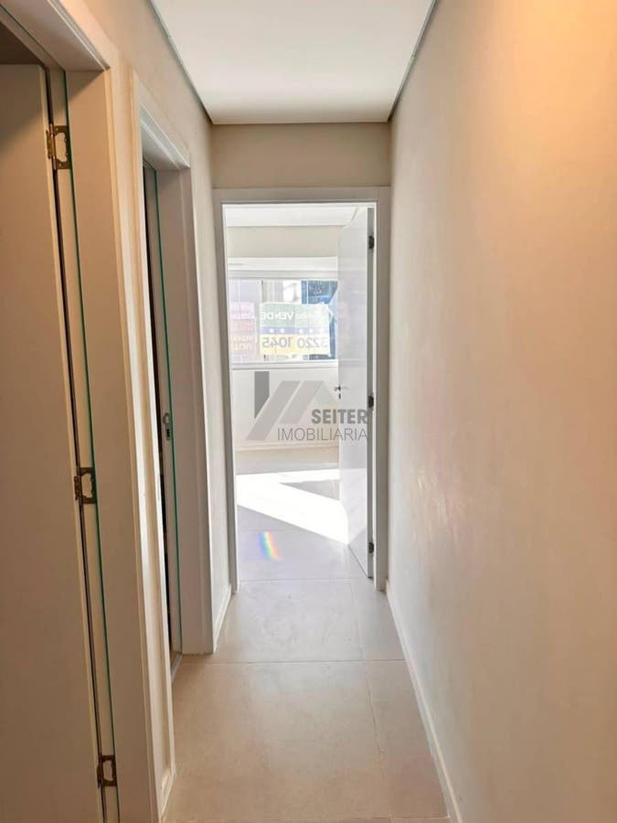 Apartamento a venda com 2 quartos Centro Florianópolis