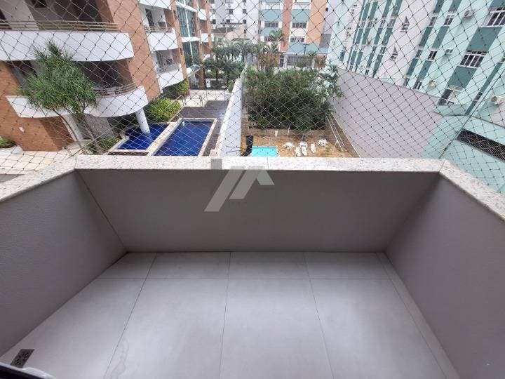 Apartamento 3 quartos para alugar na Av Mauro Ramos