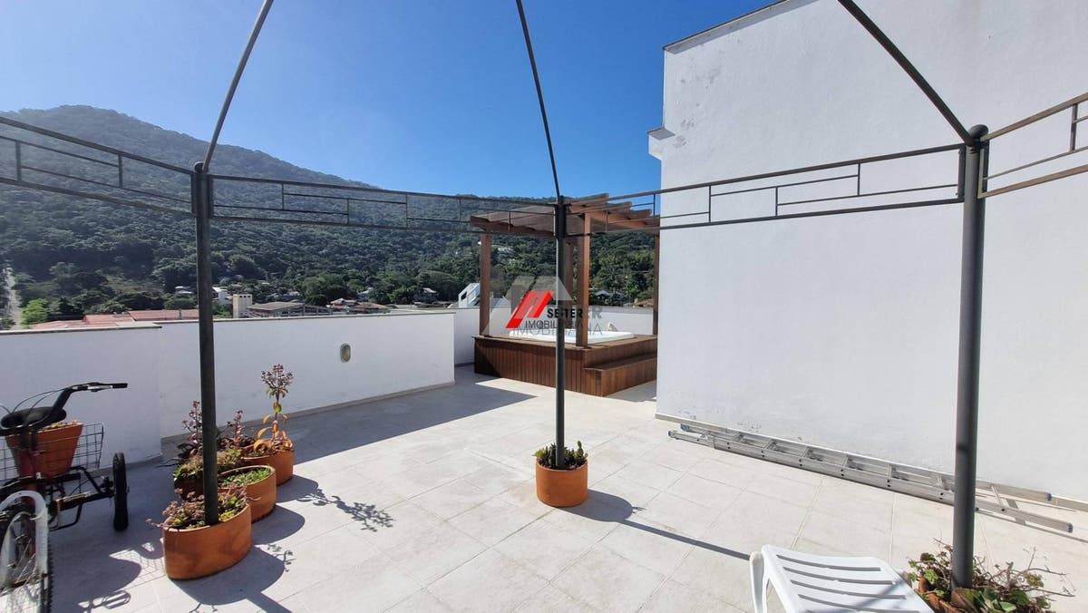 Casa de 3 suites a venda Lagoa da Conceiçao Florianopolis com 352 metros de area util