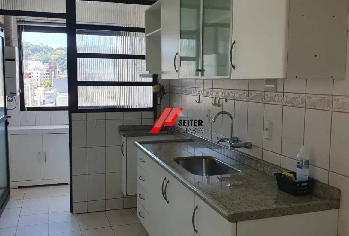 Residencial › Apartamento com 2 dormitórios a Venda no Centro de Florianópolis