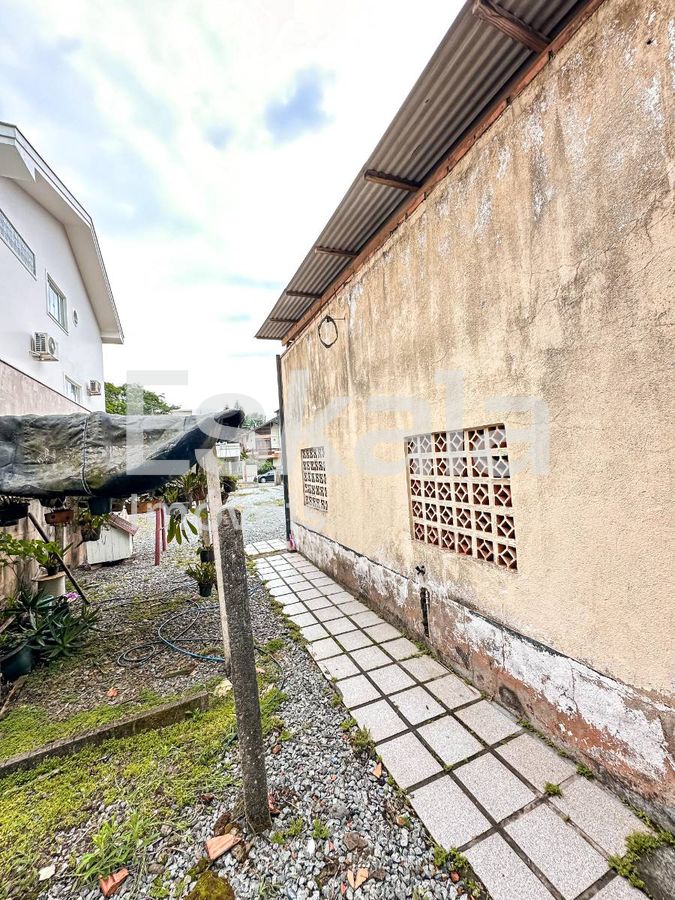 Terreno com 771,23m² + Casa com 146m² Vila Lenzi - Jaraguá do Sul