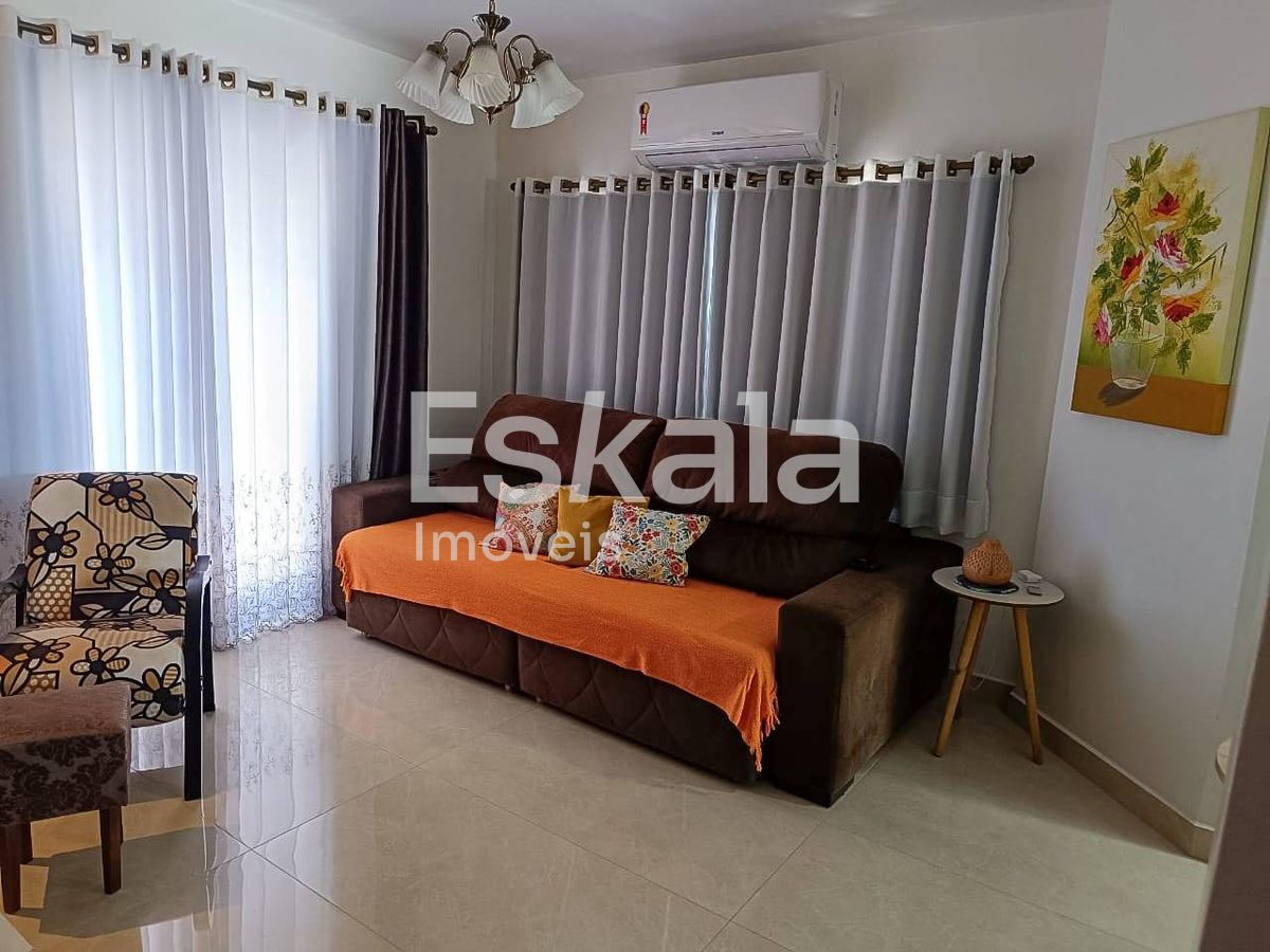 Casa Mobiliada Com 01 Suíte + 02 Quartos Jaraguá Esquerdo - Jaraguá Do Sul
