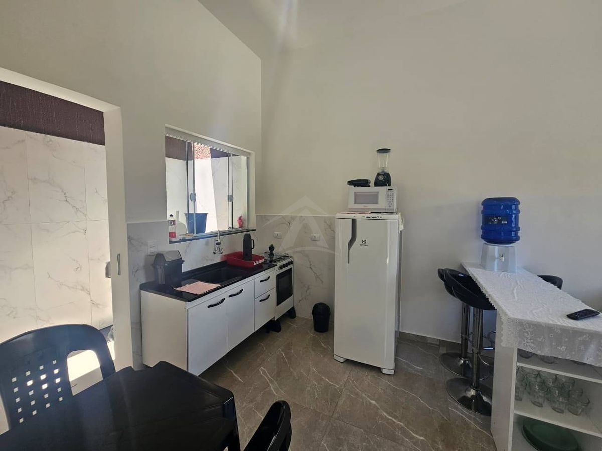 Casa a 500 metros da praia, 2 quartos, bal cambiju