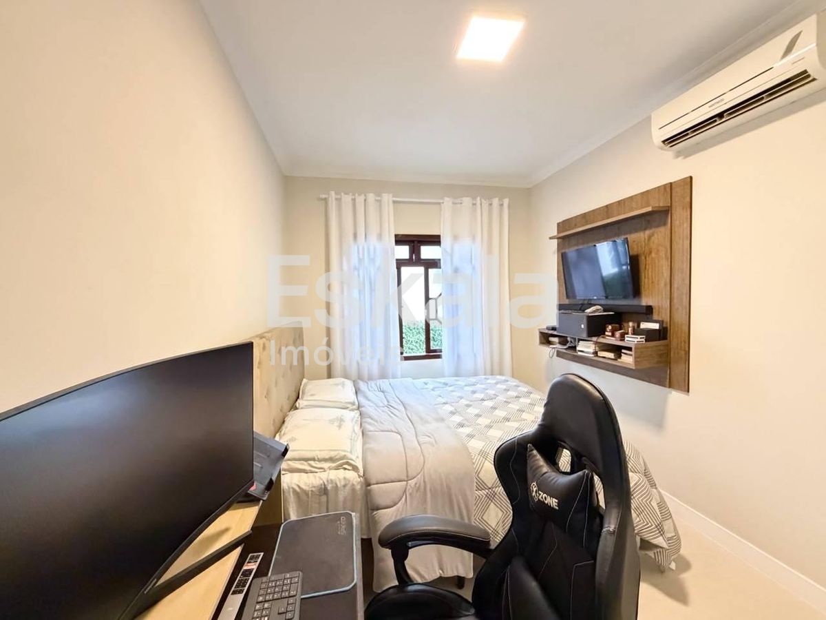 Casa Semimobiliado Com 01 suíte + 02 Quartos Tifa Martins - Jaraguá do Sul