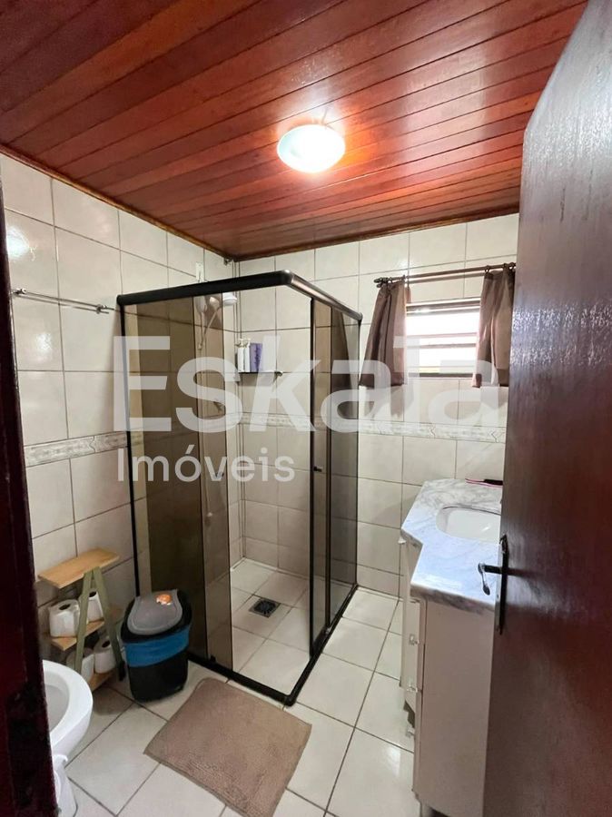 Casa Com 04 Quartos, Sendo 01 Suíte Com Closet Vila Lenzi - Jaraguá do Sul