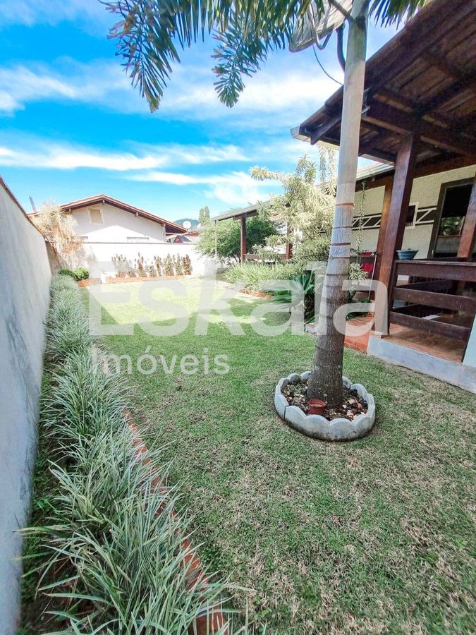 Casa com 01 Suíte + 02 Quartos Corupá