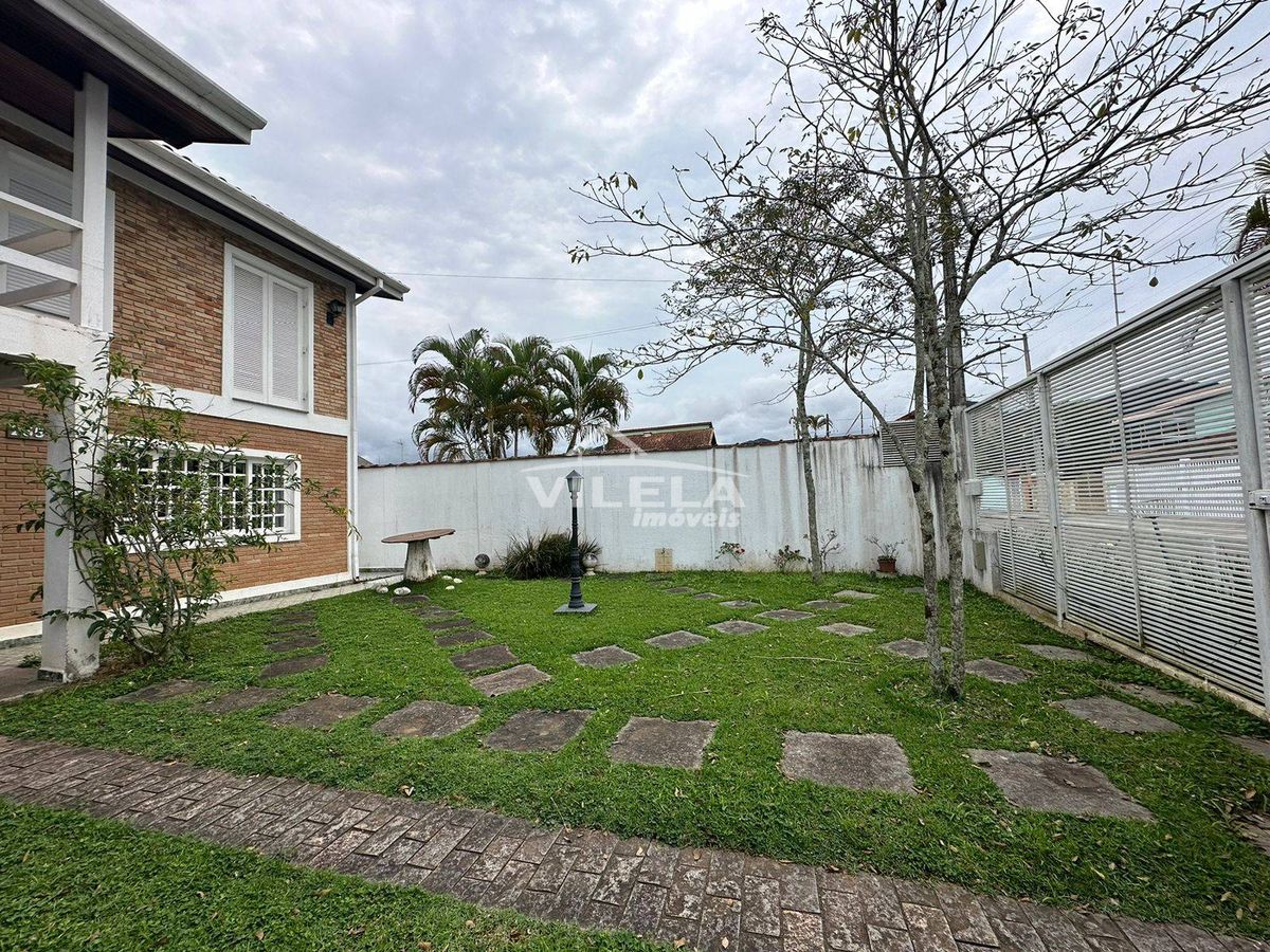 Excelente sobrado na martin de sá -caraguatatuba-sp