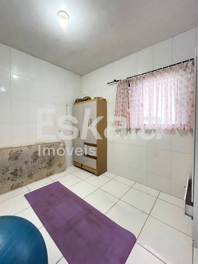 Casa Semimobiliada Com 04 Quartos Santo Antônio - Jaraguá do Sul