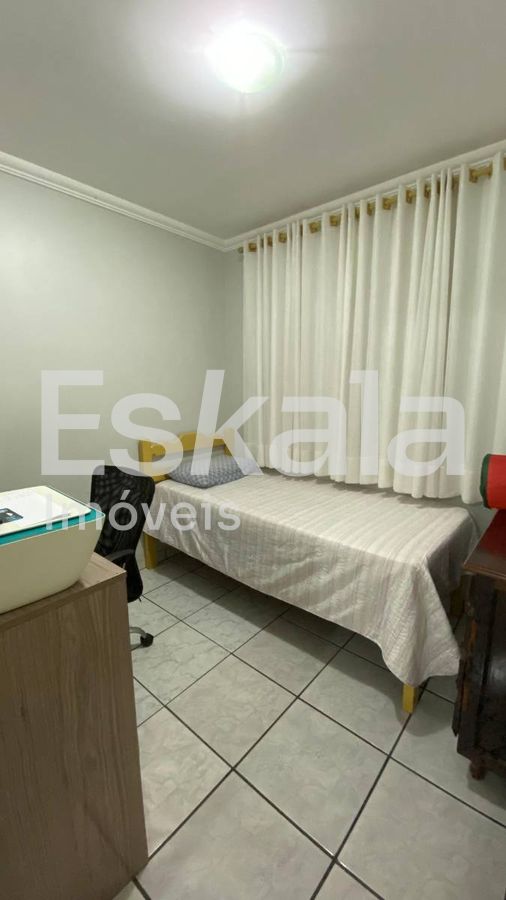 Casa Mobiliada Com 01 suíte + 03 Quartos Czerniewicz - Jaraguá Do Sul
