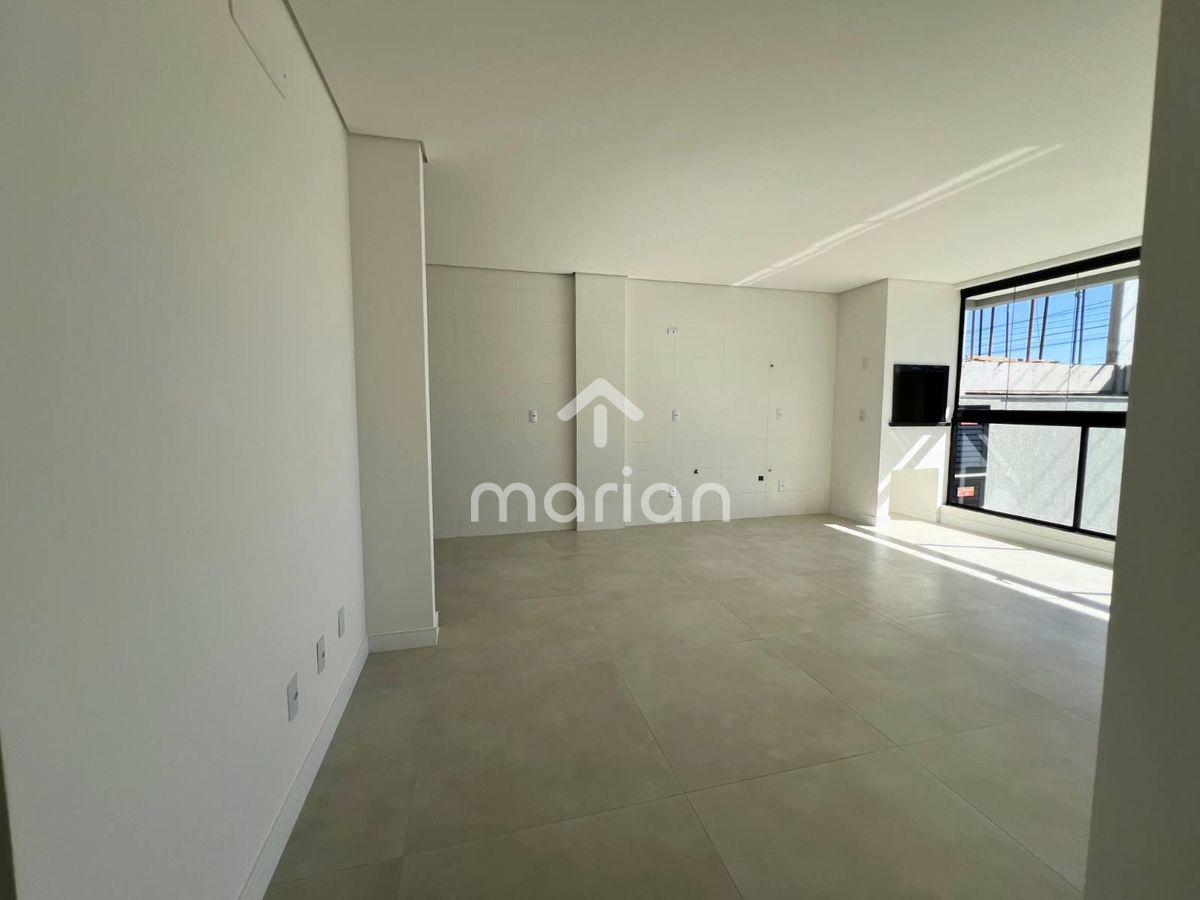 Apartamento com 2 quartos, Itacolomi - Balneário Piçarras