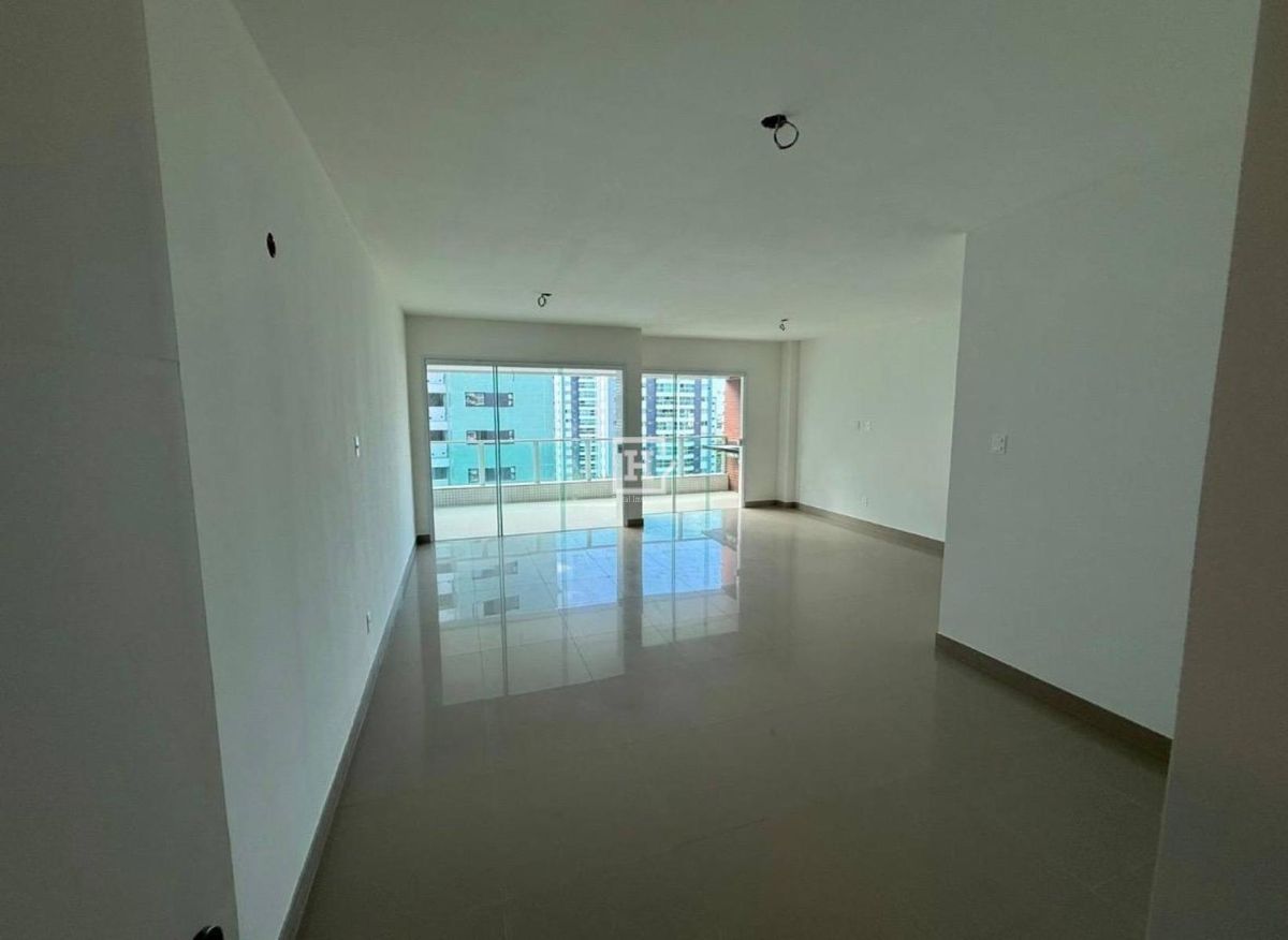 Apartamento com 4 quartos, Farolândia - Aracaju