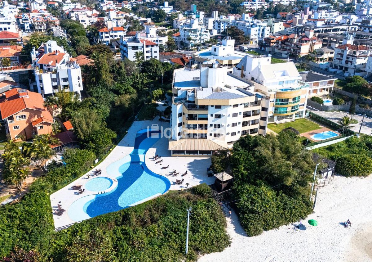 Apartamento de um quarto no Merit Plaza