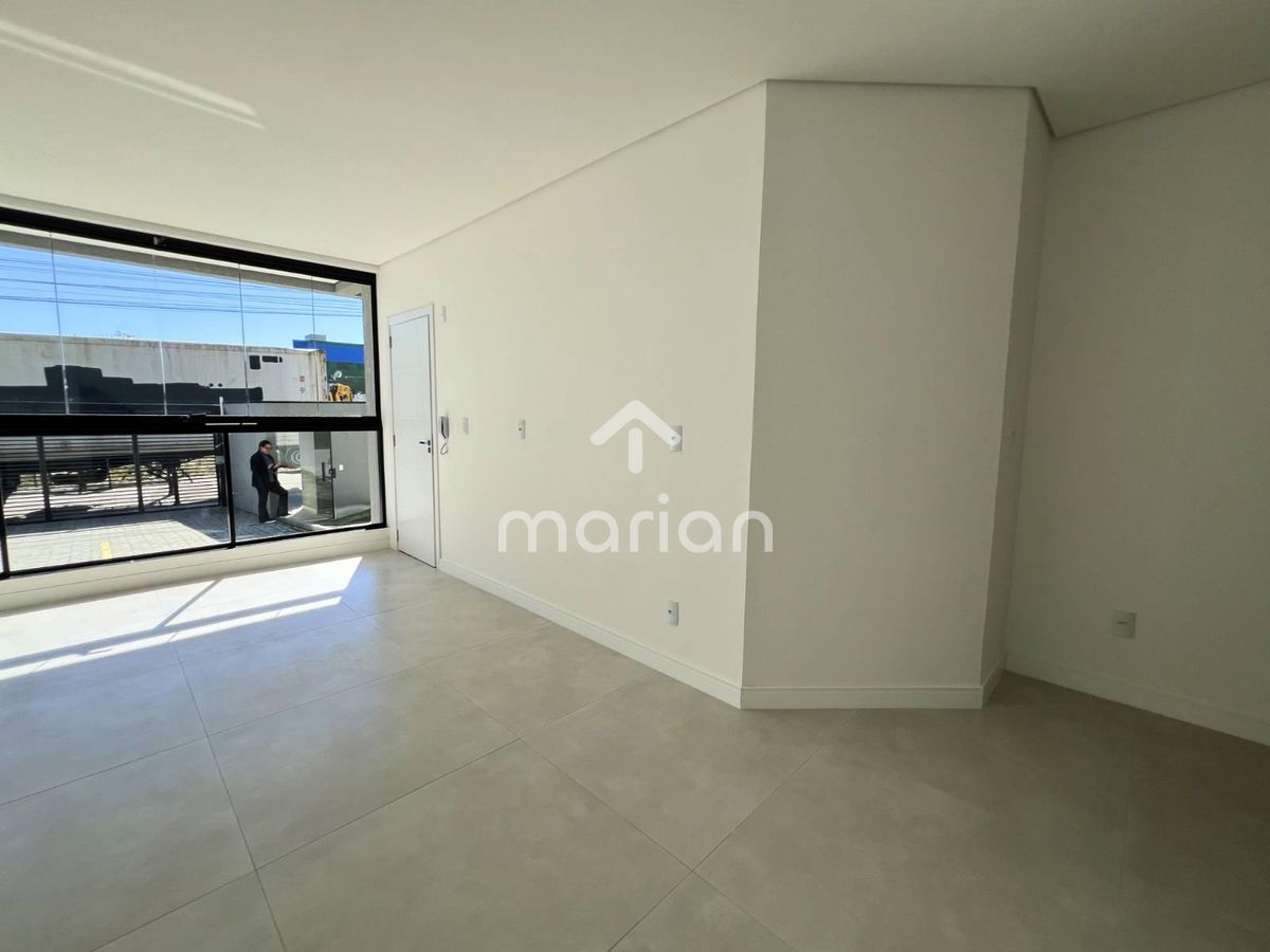 Apartamento com 2 quartos, Itacolomi - Balneário Piçarras