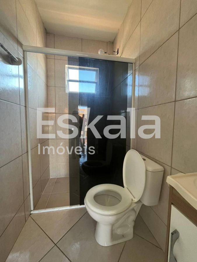 Apartamento com 02 dormitórios + 04 vagas de garagem escolinha - guaramirim