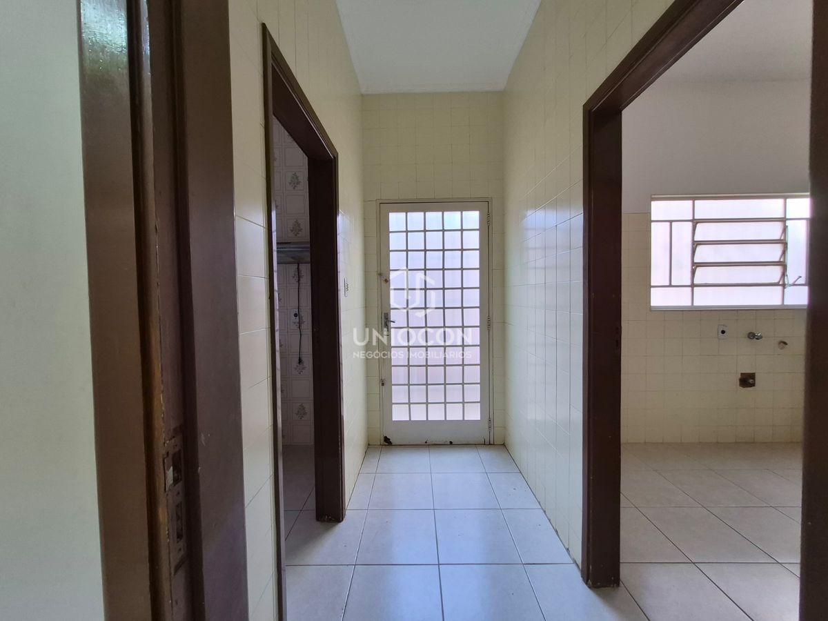 Casa, 3 quartos, 215 m² - Foto 16