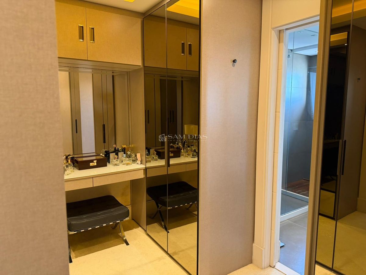 Apartamento, 3 quartos, 252 m² - Foto 14