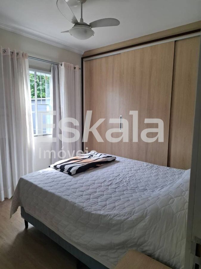Casa com 01 suíte + 02 dormitórios três rios do sul - jaraguá do sul