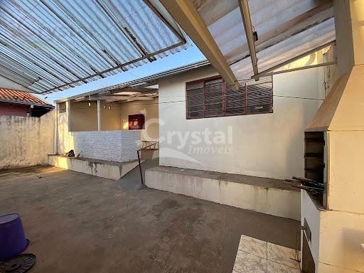 Casa com 3 quartos, Chácara Varginha - Avaré. Foto 2
