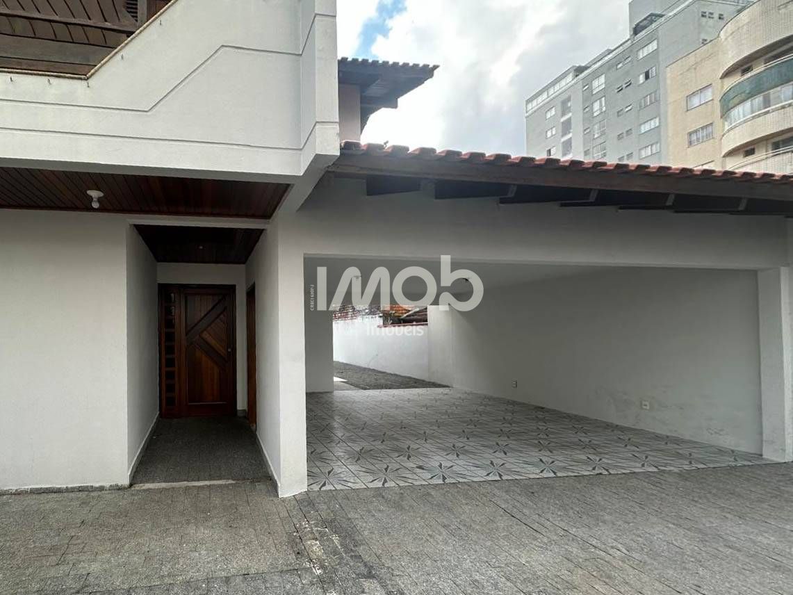 Casa com suíte master + 4 quartos, centro - foto 2