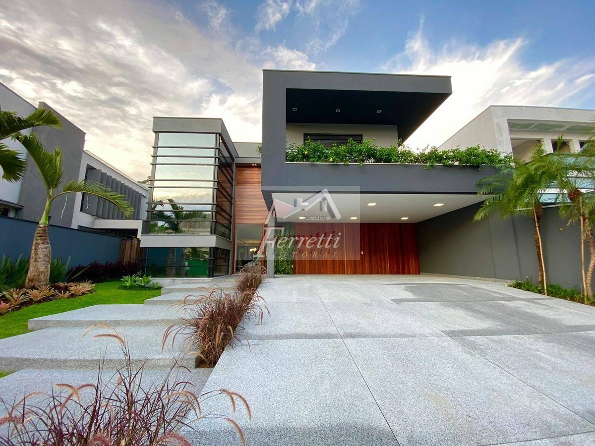 Casa  de alto padrão com 8 suítes à venda em  Riviera de São Lourenço - Bertioga/SP