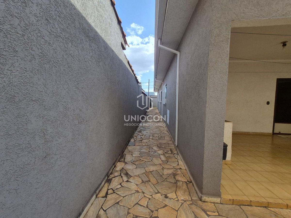 Casa, 3 quartos, 250 m² - Foto 18