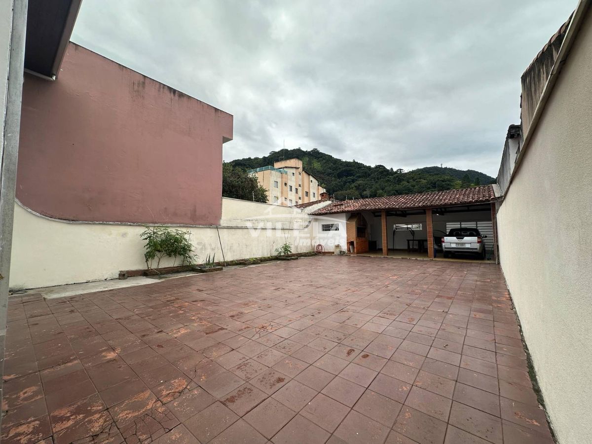 Casa a venda centro