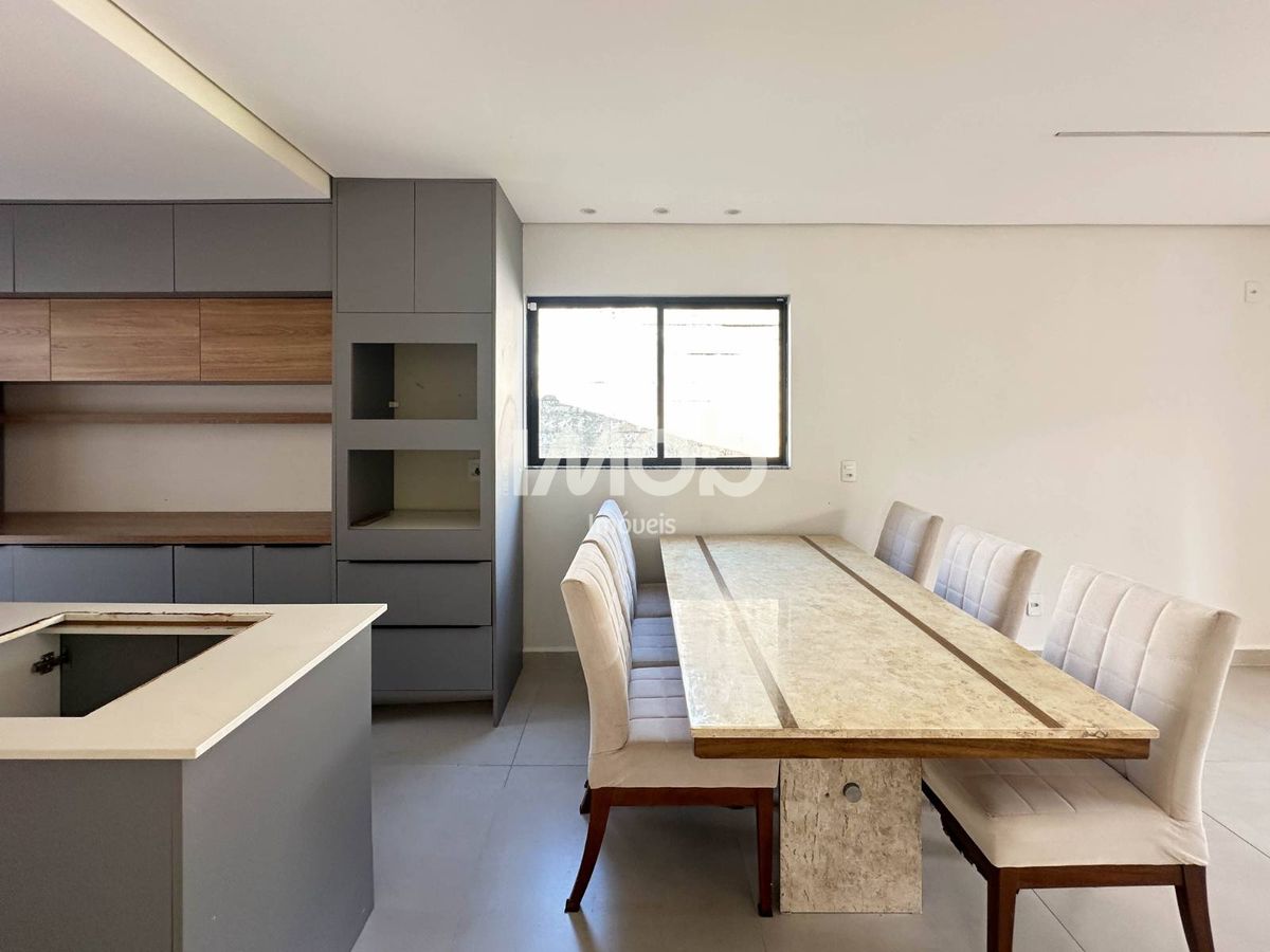Casa com suíte + 2 quartos - são luís