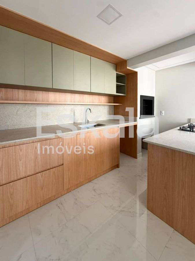 Apartamento, 3 quartos, 242 m² - Foto 1