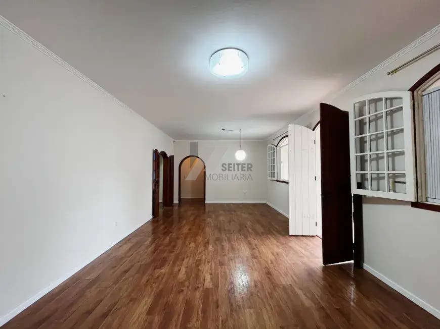 Casa a venda no Córrego Grande