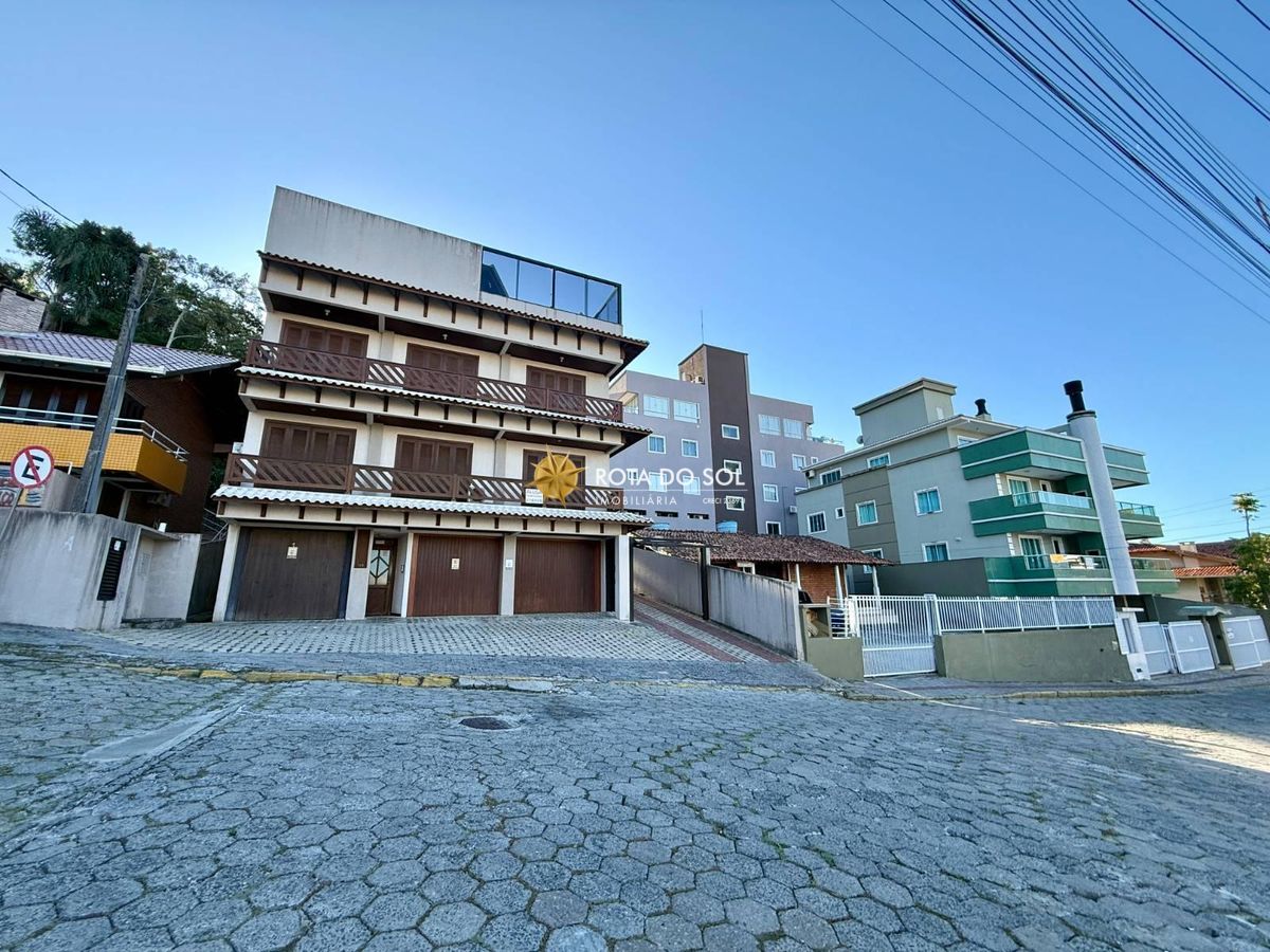 Las Condes Cobertura com piscina à venda Praia Centro de Bombinhas SC